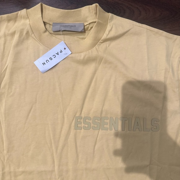 Fear of God FOG Essentials T Shirt - Picture 7 of 7
